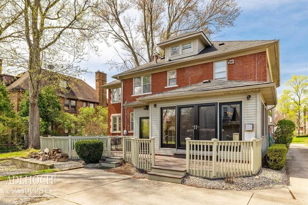 Exterior, Facade, Brick Facade, American Foursquare