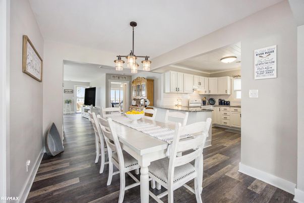 Dining room, Interior, Kitchen, Pendant Lights, Wood Texture Flooring
