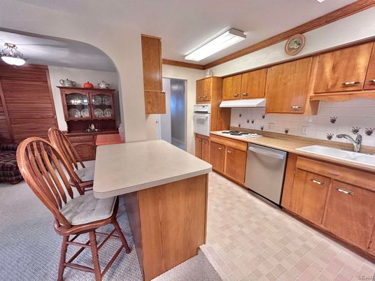 Dining room, Interior, Kitchen, Stainless Steel Appliances