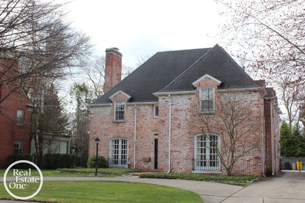 Exterior, Facade, Brick Facade, French Provincial