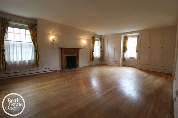 Empty room, Fireplace, Interior, Wood Texture Flooring