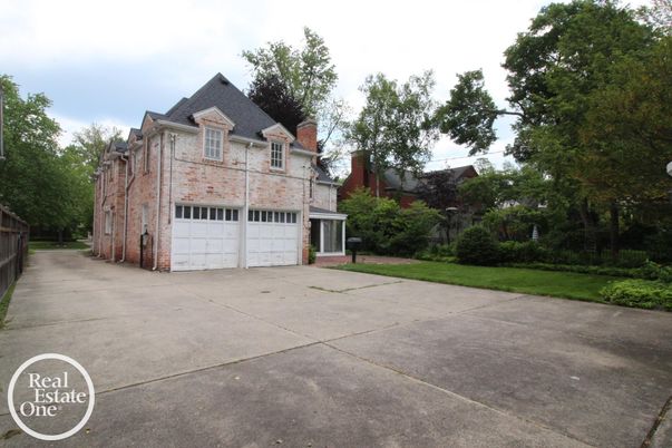 Attached, Exterior, Facade, Brick Facade, French Provincial