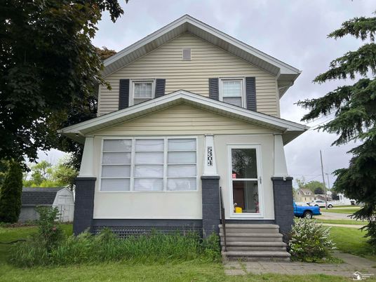 Exterior, Facade, American Craftsman