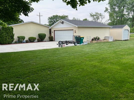 Backyard, Detached Garage, Exterior