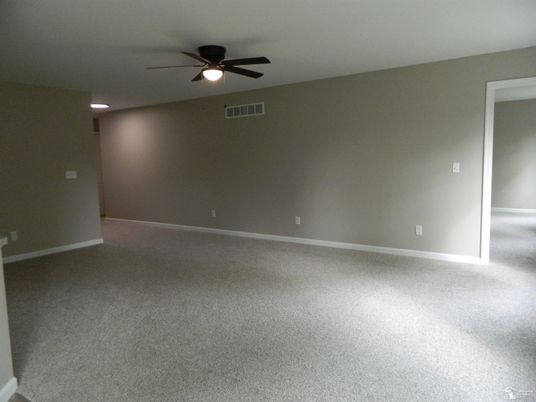 Empty room, Interior, Recessed Lighting