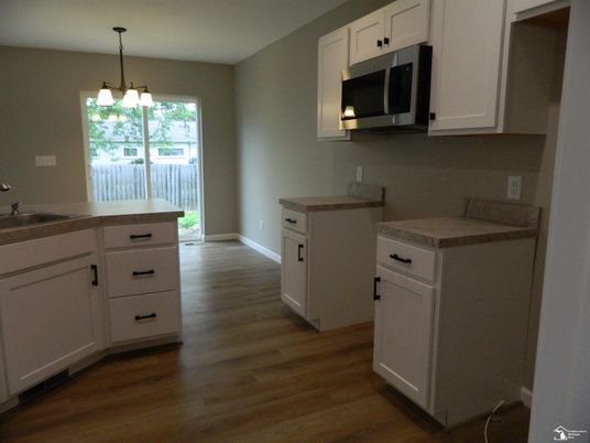 Interior, Kitchen, Pendant Lights, Wood Texture Flooring