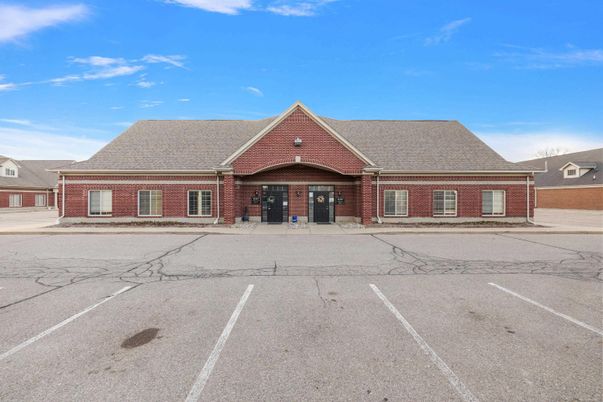 Exterior, Facade, Brick Facade, Ranch