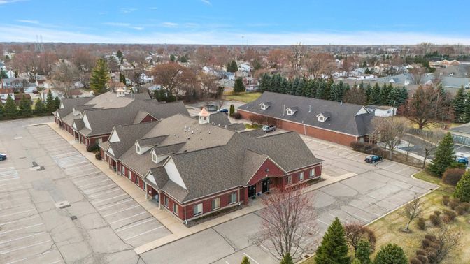 Exterior, Drone