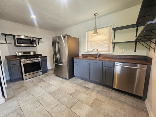 Interior, Kitchen, Pendant Lights, Recessed Lighting, Stainless Steel Appliances