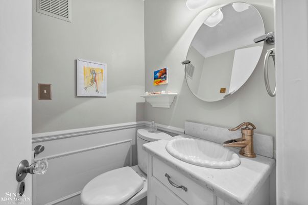 Bathroom, Interior