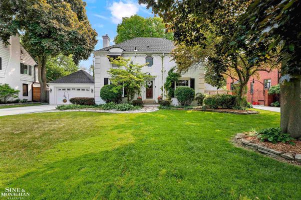 Backyard, Detached Garage, Exterior