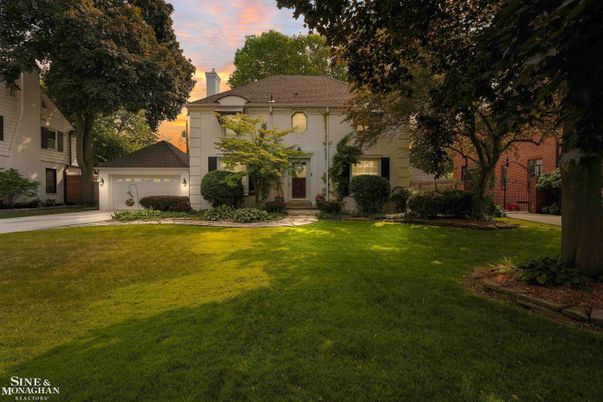 Backyard, Detached Garage, Exterior