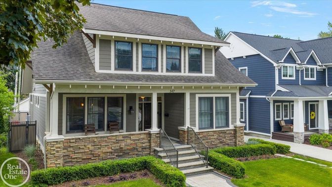 Exterior, Facade, Cape Cod