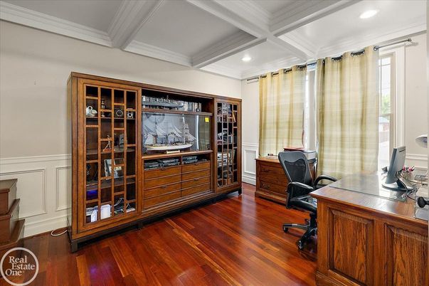 Home Office, Interior, Recessed Lighting, Wood Texture Flooring