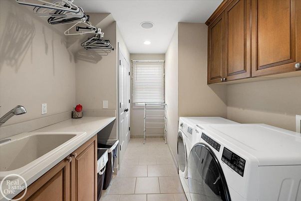 Interior, Recessed Lighting, Washer