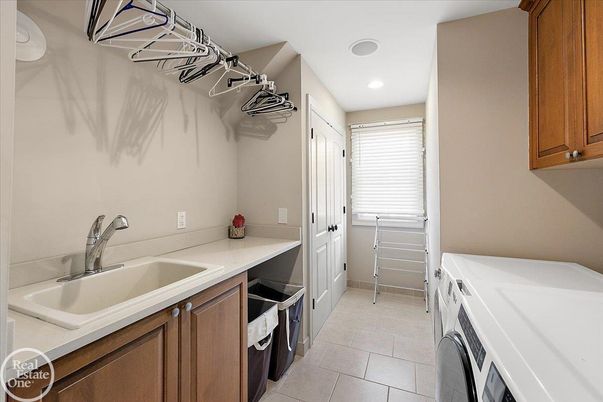 Interior, Recessed Lighting, Washer