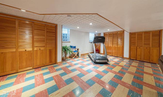 Fitness Equipment, Interior, Recessed Lighting