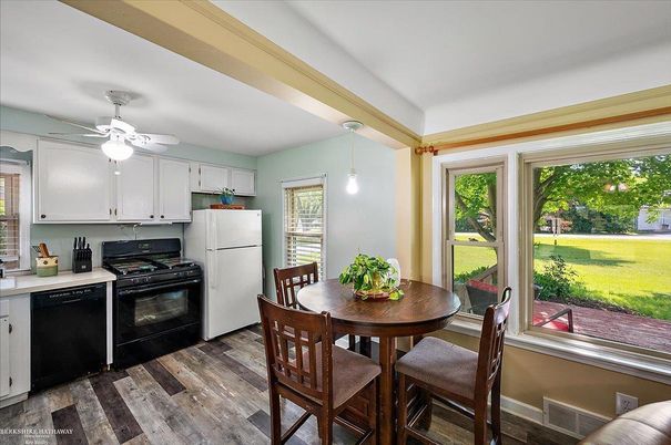Dining room, Interior, Kitchen, Pendant Lights, Wood Texture Flooring