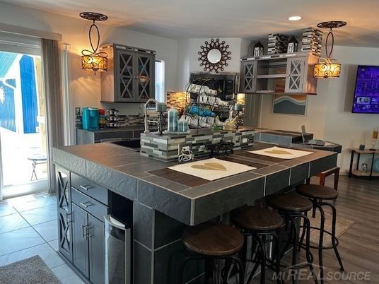 Interior, Kitchen, Pendant Lights, Recessed Lighting, Wood Texture Flooring