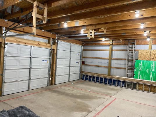 Garage, Interior, Wooden Beams, Wooden Ceilings