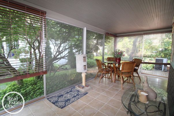 Dining room, Interior, Sun Room