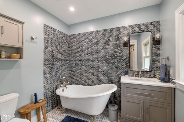 Bathroom, Dual Sink Vanities, Free Standing Baths, Interior, Recessed Lighting