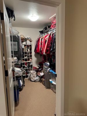 Interior, Walk-in Closets