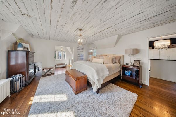 Bedroom, Interior, Pendant Lights, Wood Texture Flooring