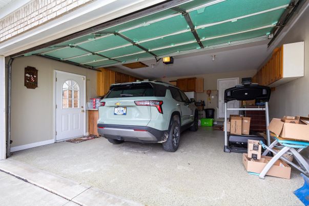 Garage, Interior