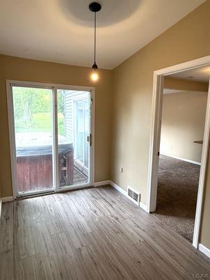 Empty room, Interior, Pendant Lights, Wood Texture Flooring
