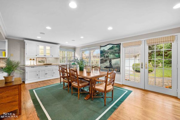 Dining room, Interior, Kitchen, Recessed Lighting, Wood Texture Flooring
