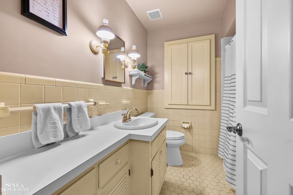 Bathroom, Interior