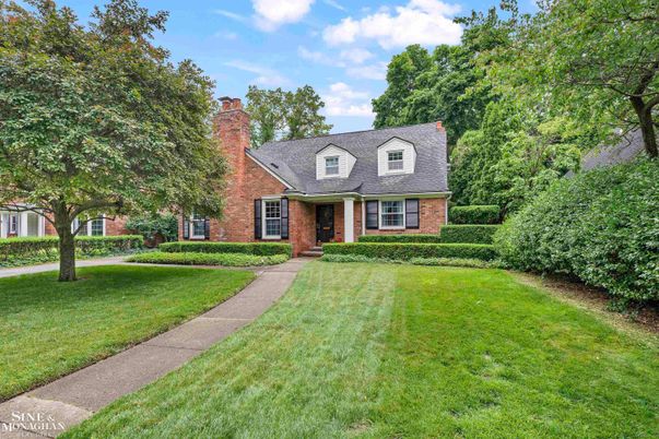 Exterior, Facade, Brick Facade, Cape Cod