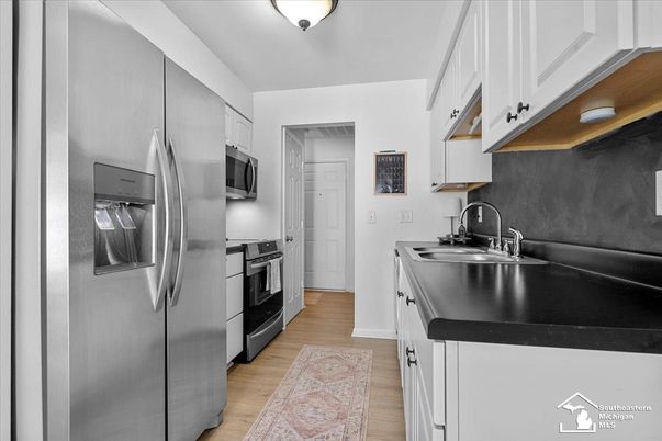 Interior, Kitchen, Stainless Steel Appliances, Wood Texture Flooring
