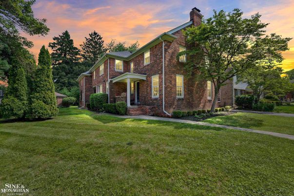 Backyard, Exterior, Facade, Brick Facade, Brick Traditional