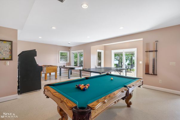 Billiard Table, Game Room, Interior, Recessed Lighting