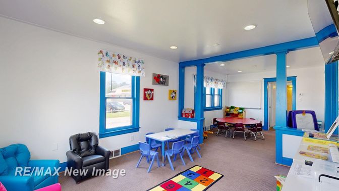 Dining room, Interior, Recessed Lighting