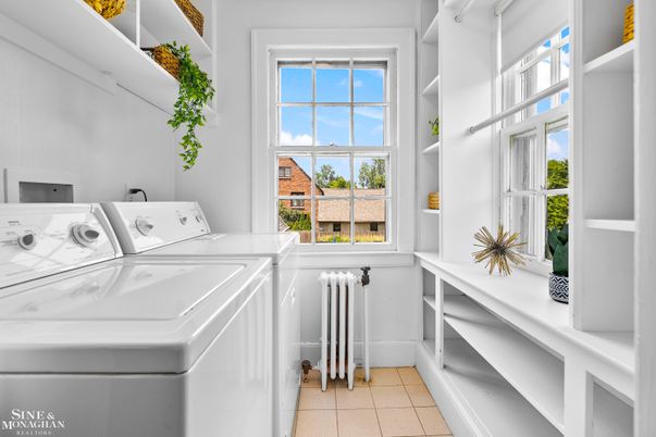 Interior, Washer