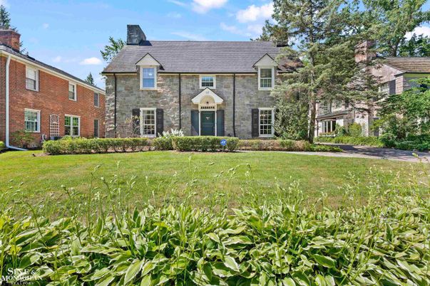Backyard, Exterior, Facade, Brick Facade, French Provincial