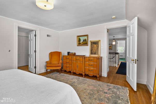 Bedroom, Interior, Pendant Lights, Wood Texture Flooring