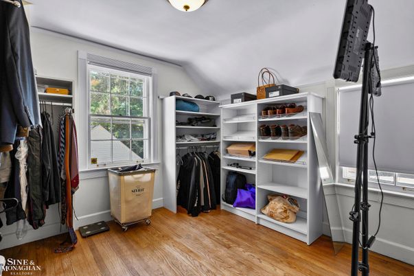 Interior, Walk-in Closets, Wood Texture Flooring