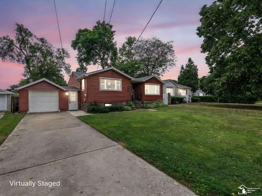 Backyard, Detached Garage, Exterior