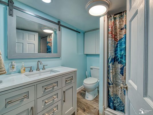 Bathroom, Interior, Recessed Lighting