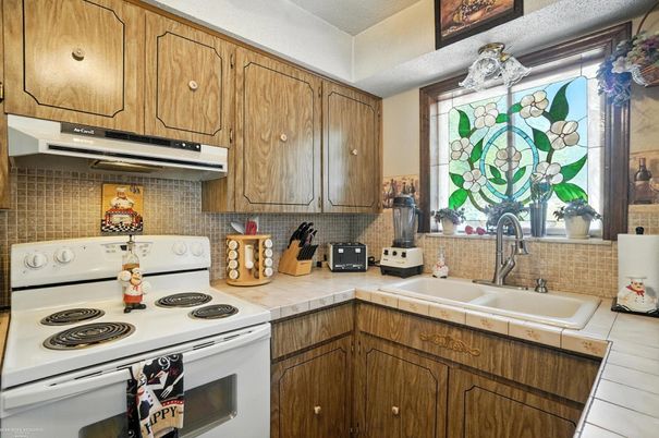 Interior, Kitchen, Tile Countertops