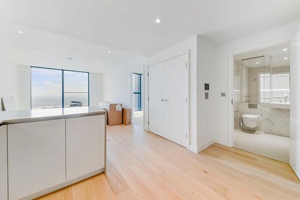 Bathroom, Interior, Recessed Lighting, Wood Texture Flooring