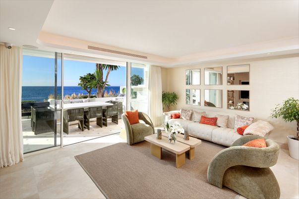 Interior, Living room, Piano, Recessed Lighting, Water