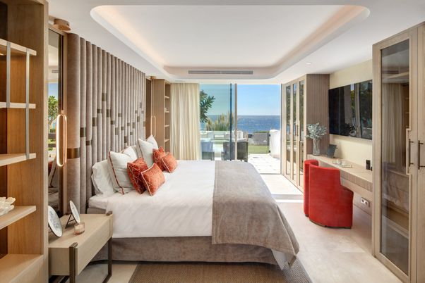 Bedroom, Interior, Recessed Lighting, Water