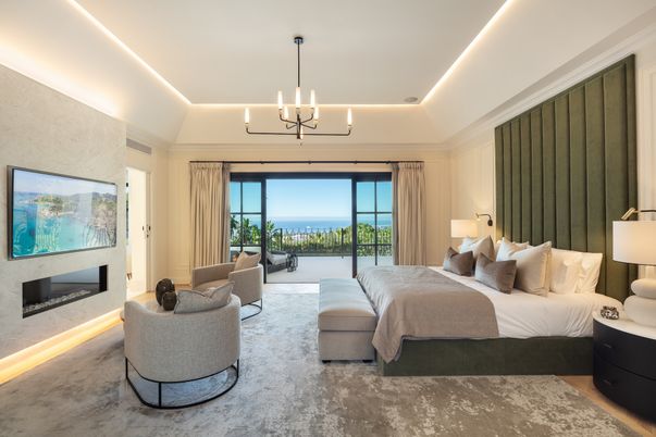 Bedroom, Fireplace, Interior, Recessed Lighting, Water