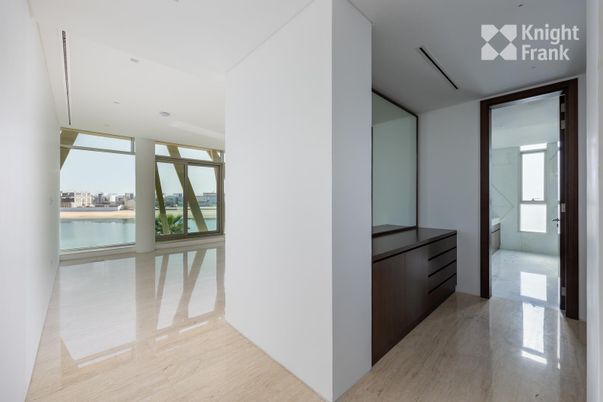 Empty room, Interior, Recessed Lighting, Water