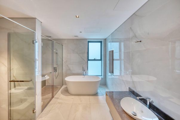 Bathroom, Dual Sink Vanities, Free Standing Baths, Glass Shower, Interior, Marble Walls, Recessed Lighting